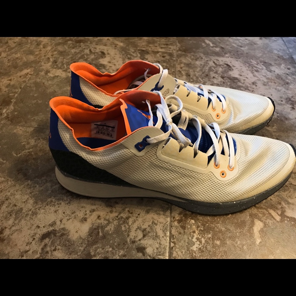 Tan, blue and orange Size 15 Nike Run